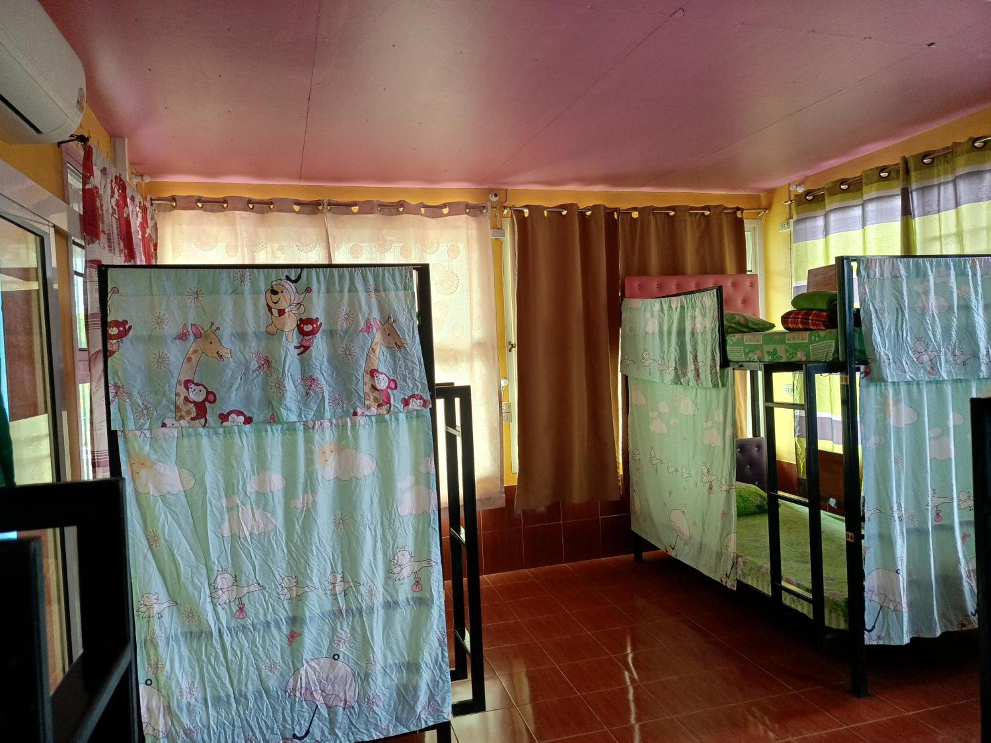 Ruengsrisiri Guesthouse Sukhothai Buitenkant foto